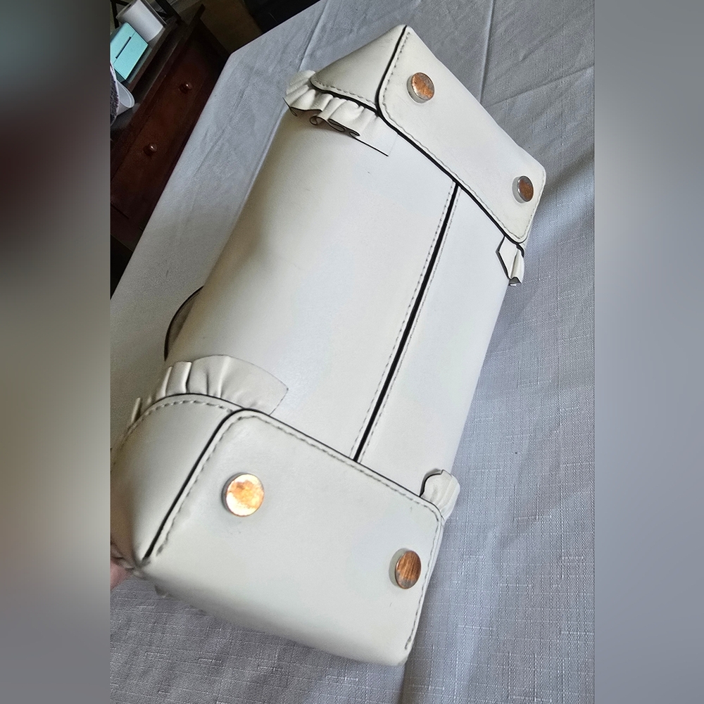 Michael Michael Kors Mercer Gallery Bag Ruffled White Leather Satchel Purse - Picture 11 of 16